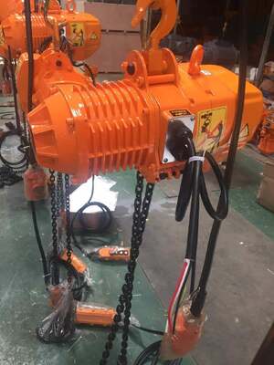 High Strength Electric Chain Hoist with 2 Falls and 50/60Hz Power Supply for Industrial Lifting